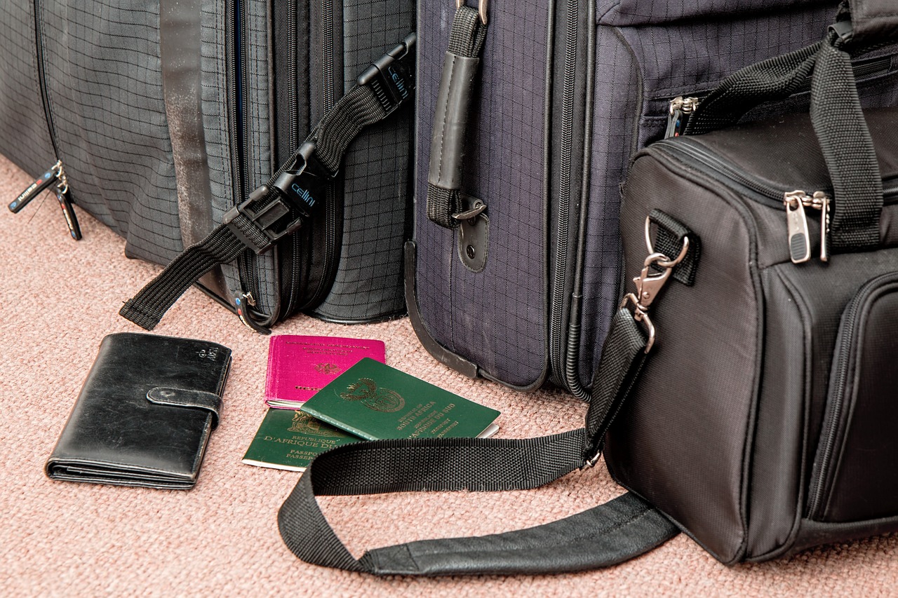 Jak zapakować się na lot – porady dla podróżujących z bagażem podręcznym