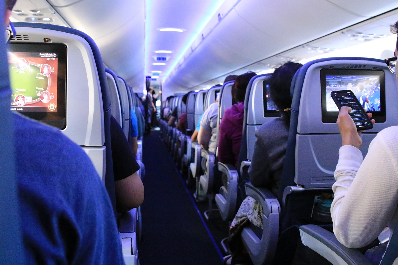 Jakie są najważniejsze elementy ergonomiczne w samolotach pasażerskich?